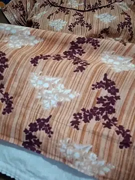 sweetqueen143 online show from November 2025 03:26:01 PM