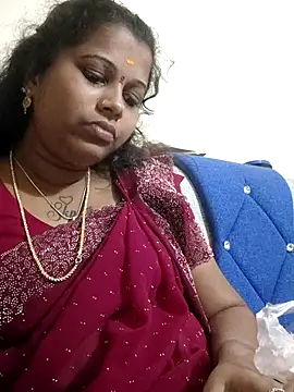 sweetqueen143 online show from January 2026 02:13:01 PM