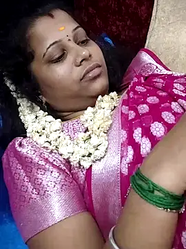 sweetqueen143 online show from April 2026 08:09:02 PM