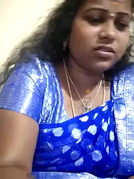 Snapshot of sweetqueen143 chatting on October 2025 05:02:01 PM sweetqueen143 online show from October 2025 05:02:01 PM