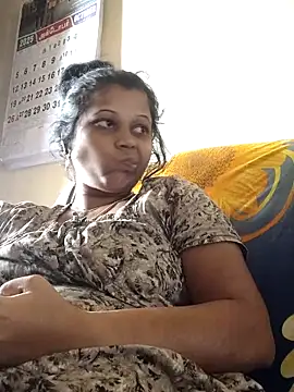 sweetqueen143 online show from October 2025 04:33:01 AM