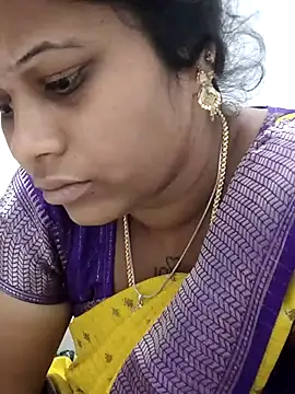 sweetqueen143 online show from February 2026 08:33:01 AM