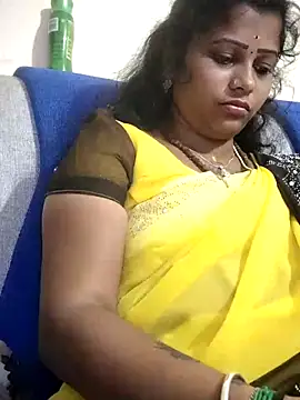 sweetqueen143 online show from November 2025 05:06:02 PM