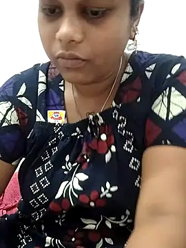 sweetqueen143 online show from March 2026 07:15:01 AM