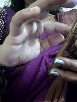 sweetqueen143 online show from December 2025 03:11:02 PM