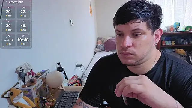 Snapshot of ryden_01 chatting on February 2026 09:16:01 PM ryden 01 online show from February 2026 09:16:01 PM