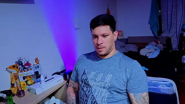 Snapshot of ryden_01 chatting on October 2025 05:07:01 AM ryden 01 online show from October 2025 05:07:01 AM