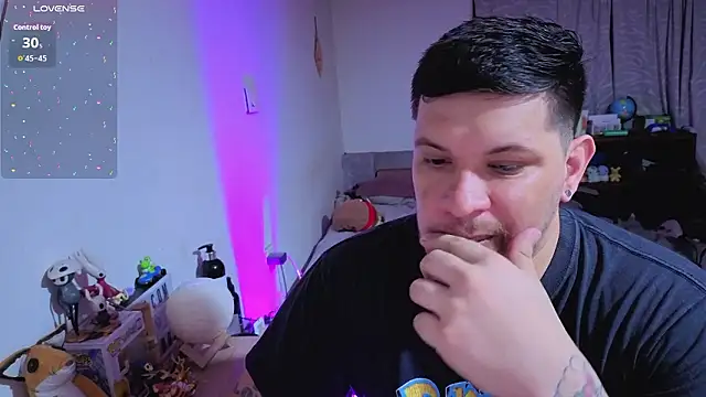 Snapshot of ryden_01 chatting on February 2026 12:43:01 AM ryden 01 online show from February 2026 12:43:01 AM