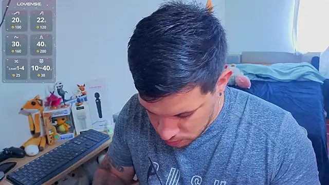 Snapshot of ryden_01 chatting on November 2025 01:38:02 PM ryden 01 online show from November 2025 01:38:02 PM