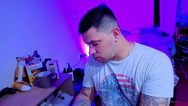 Snapshot of ryden_01 chatting on September 2025 04:41:02 AM ryden 01 online show from September 2025 04:41:02 AM