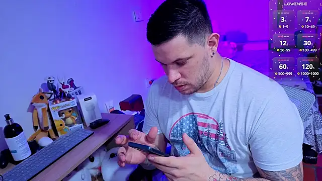 Snapshot of ryden_01 chatting on October 2025 12:23:02 AM ryden 01 online show from October 2025 12:23:02 AM