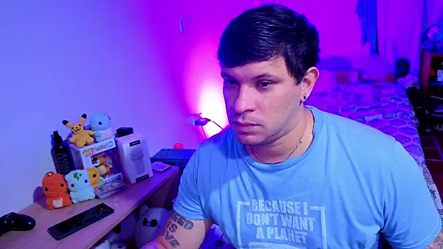 Snapshot of ryden_01 chatting on September 2025 04:07:02 AM ryden 01 online show from September 2025 04:07:02 AM