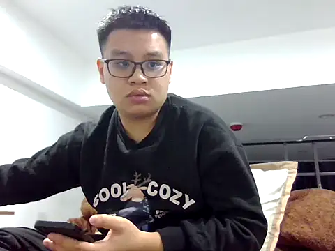 loveninja online show from December 2025 12:33:01 PM