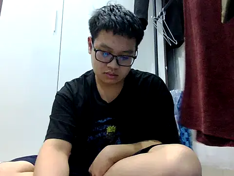 loveninja online show from April 2026 12:06:02 PM