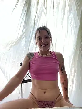 Snapshot of xvalentinaof chatting on December 2025 01:04:02 PM xvalentinaof online show from December 2025 01:04:02 PM