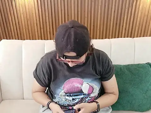 dirty feelena online show from January 2026 04:33:02 PM