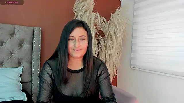 angela fiory online show from October 2025 11:51:02 AM