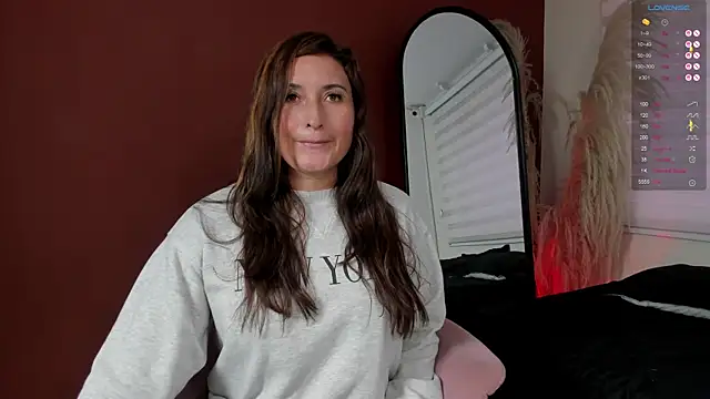 Snapshot of angela_fiory chatting on April 2026 07:53:01 PM angela fiory online show from April 2026 07:53:01 PM