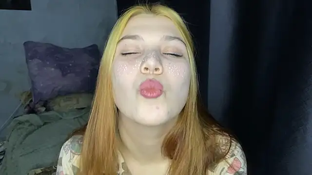 Snapshot of Elvira8cute chatting on October 2025 11:13:01 AM Elvira8cute online show from October 2025 11:13:01 AM
