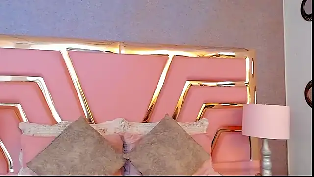 Star Liight online show from February 2026 10:27:02 PM