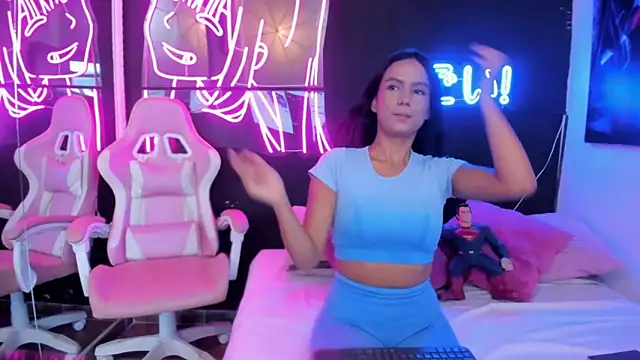 Star Liight online show from December 2025 08:58:01 PM