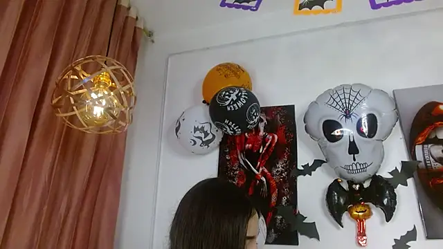 ladymooncs online show from October 2025 04:14:01 AM