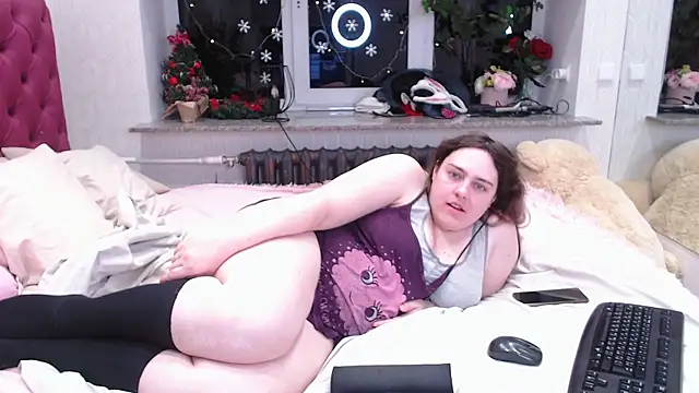 Hellen Miller   online show from December 2025 01:38:02 PM