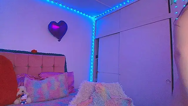 Snapshot of cat_nasty chatting on May 2026 08:27:02 PM cat nasty online show from May 2026 08:27:02 PM