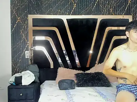 ElyANDByron online show from October 2025 01:41:02 PM