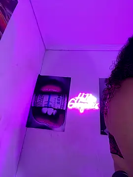 becca wilsson online show from December 2025 09:22:02 AM