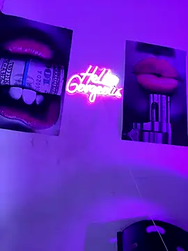 becca wilsson online show from November 2025 04:34:02 AM