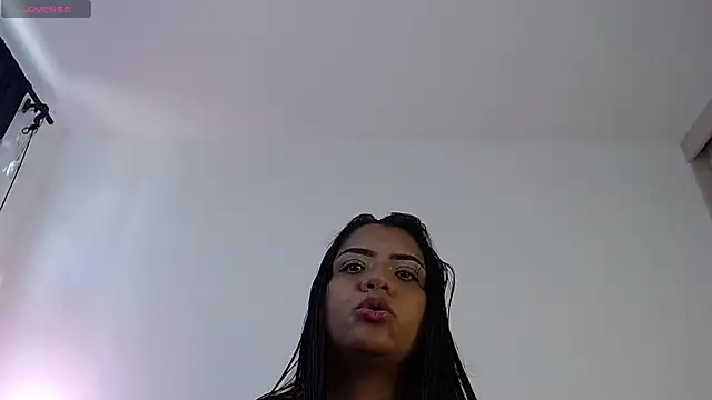 Camila Torresss online show from April 2026 05:10:02 PM