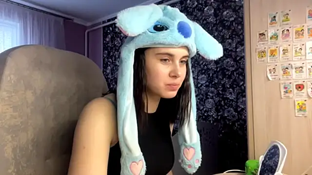 MollyPartey online show from October 2025 10:28:01 AM