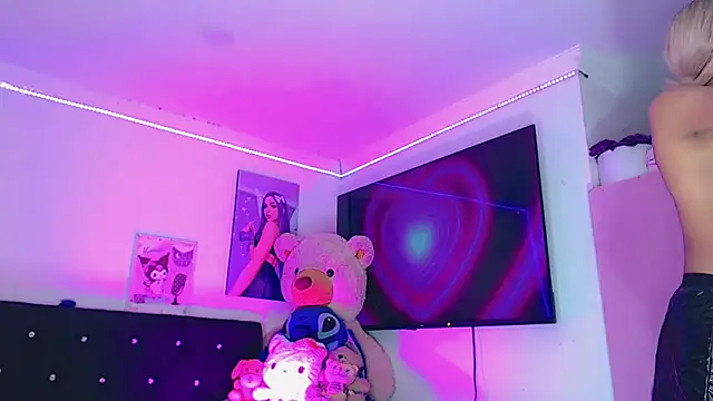 DaliaBacil25 online show from April 2026 01:21:01 AM