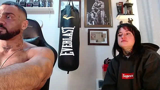 henryhadesflirt online show from April 2026 10:12:02 PM