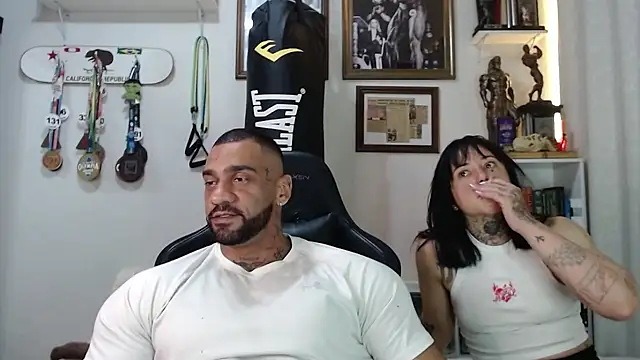 henryhadesflirt online show from October 2025 11:22:02 PM