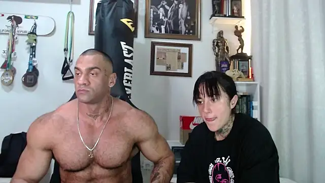 henryhadesflirt online show from November 2025 12:58:02 AM