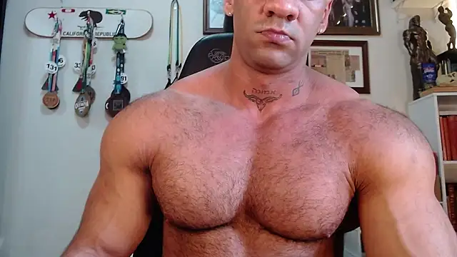 henryhadesflirt online show from December 2025 12:10:01 PM