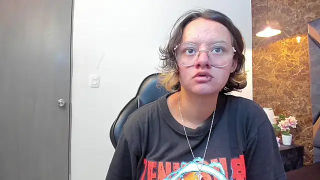 Asami Hattori online show from October 2025 11:22:02 AM