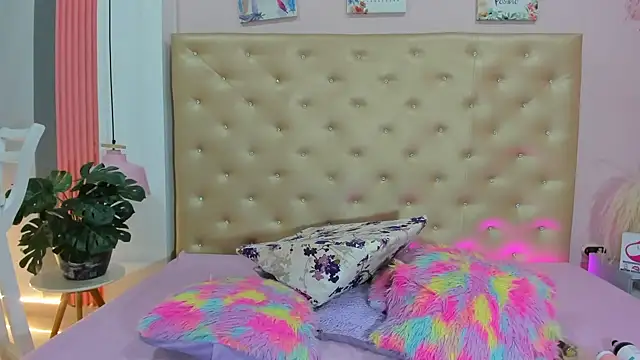  jade 01 online show from October 2025 12:35:01 PM