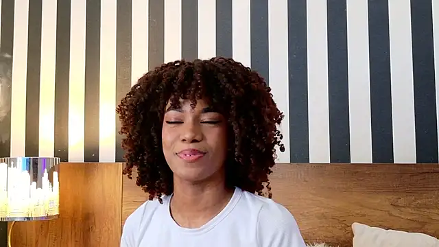 Snapshot of Stellaciel_ chatting on October 2025 10:09:02 PM Stellaciel online show from October 2025 10:09:02 PM