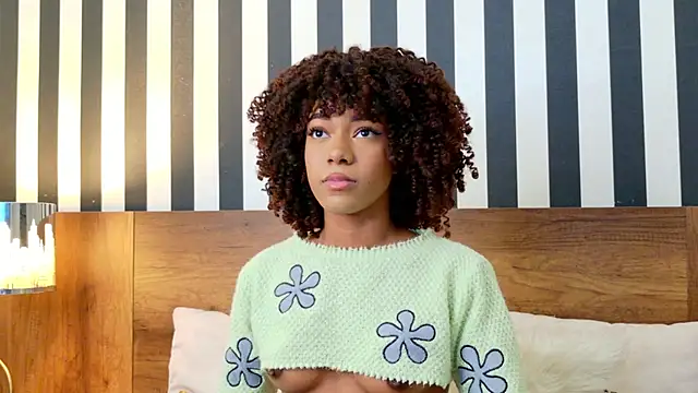 Snapshot of Stellaciel_ chatting on October 2025 10:41:02 PM Stellaciel online show from October 2025 10:41:02 PM