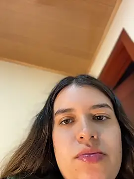 Aphrill online show from June 2026 09:36:01 PM
