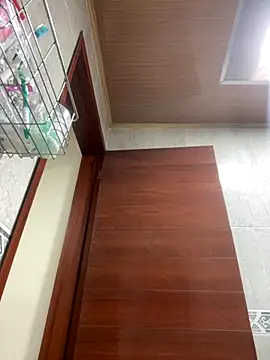 Aphrill online show from November 2025 08:19:01 PM