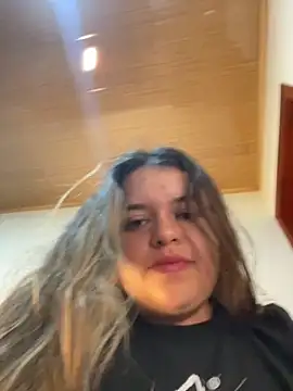 Aphrill online show from November 2025 10:54:01 PM