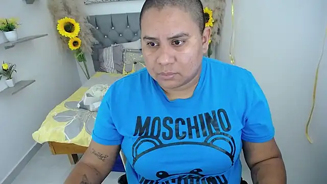 hotlesby valery online show from October 2025 12:37:02 PM