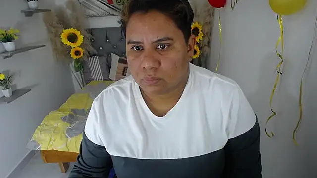 hotlesby valery online show from September 2025 12:33:01 PM