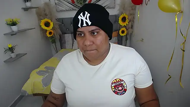hotlesby valery online show from October 2025 07:04:01 PM
