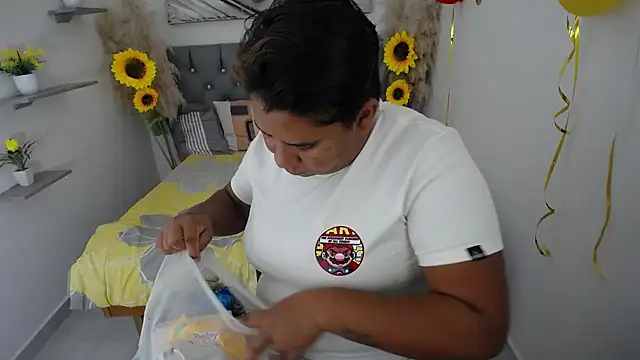 hotlesby valery online show from October 2025 12:17:01 PM
