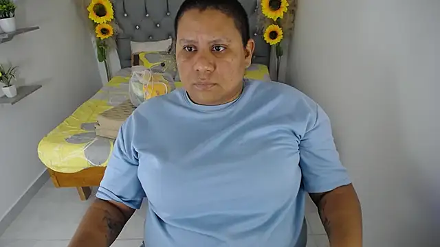 hotlesby valery online show from November 2025 08:09:01 PM